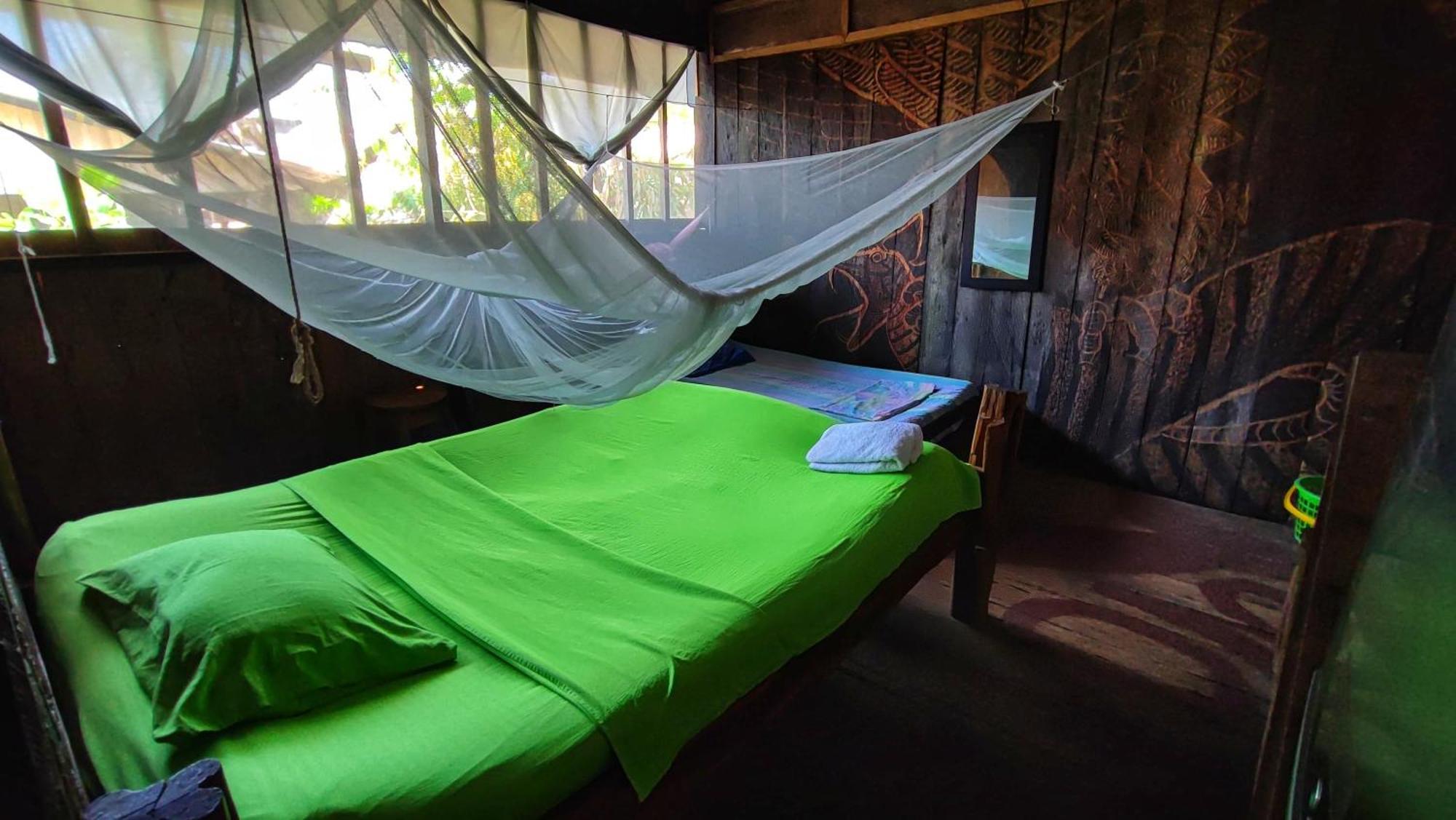 Hospedaje Y Tours Reina Arriera Amazonas Colombia Macedonia ภายนอก รูปภาพ