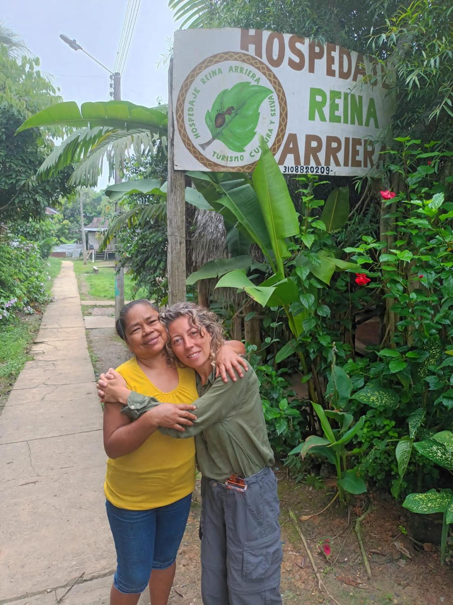 Hospedaje Y Tours Reina Arriera Amazonas Colombia Macedonia ภายนอก รูปภาพ
