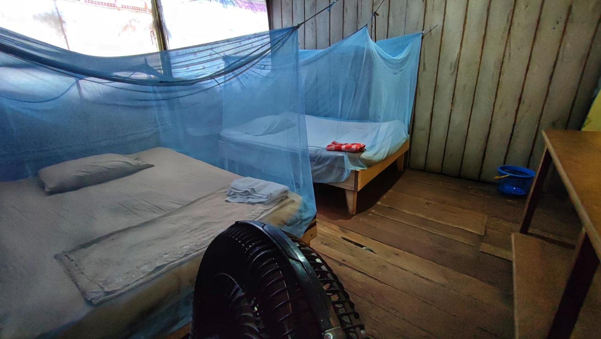 Hospedaje Y Tours Reina Arriera Amazonas Colombia Macedonia ภายนอก รูปภาพ