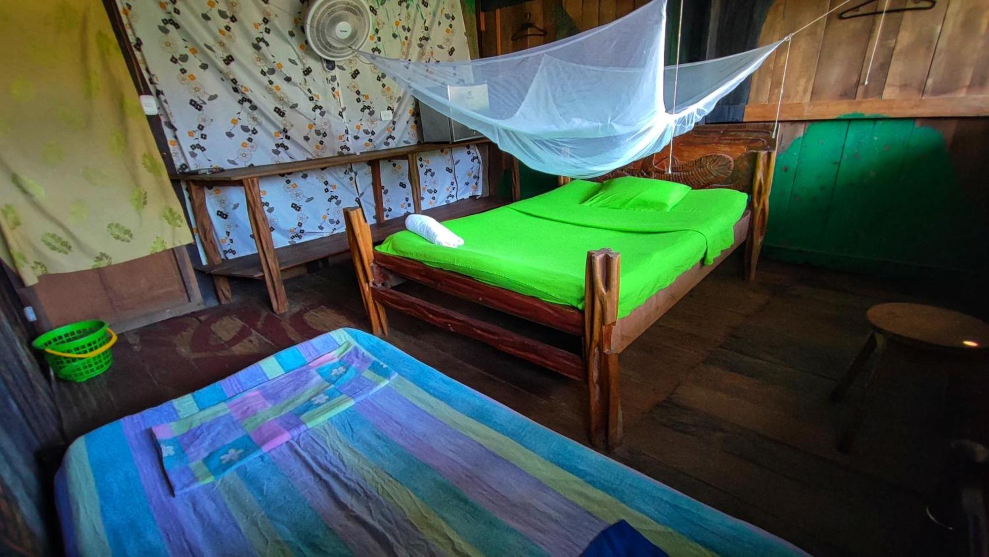 Hospedaje Y Tours Reina Arriera Amazonas Colombia Macedonia ภายนอก รูปภาพ